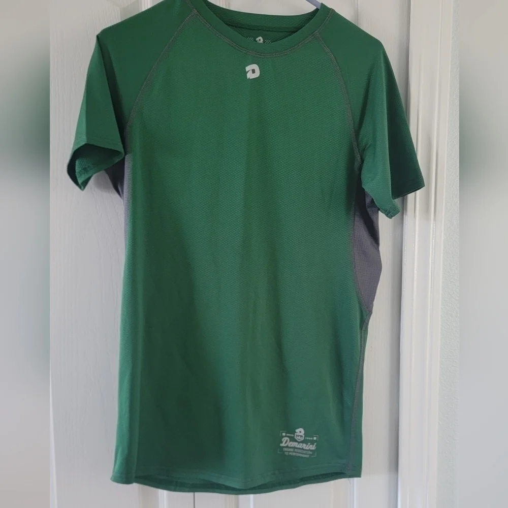 Boy DeMarini Game Day Short Sleeve Baseball Shirt Size Youth/Large